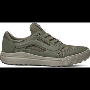 2/$50 Vans UltraRange 3D Rapidweld - size 6 mens; fits M 5 or 5 1/2; W 6 1/2-7.